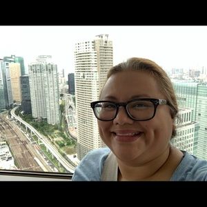 Meet your Posher, Jenn